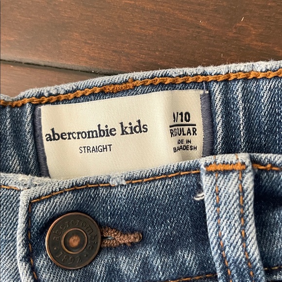 Abercrombie Kids Blue Straight Jeans - Picture 2 of 3